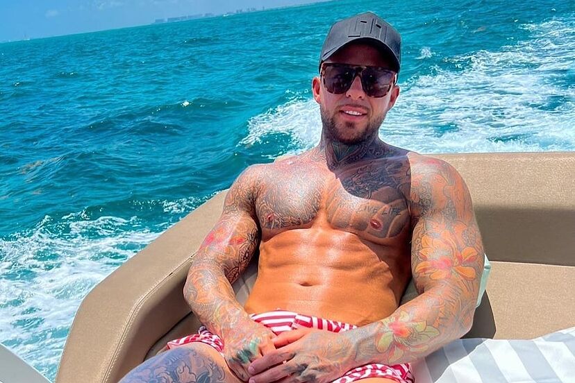 Chavales, ya está el Jose y Saletan en Mecánica Teórica. Ya no hay fucking excusas