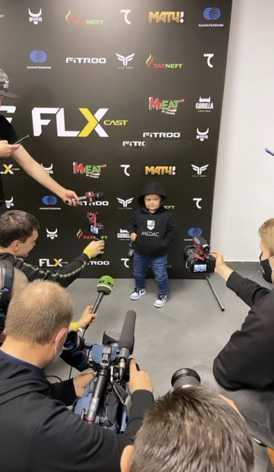 yo saliendo de un examen que todavía no han hecho los de la otra clase