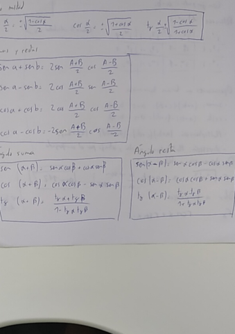 Ecuaciones-trigonometricas-y-complejos.pdf