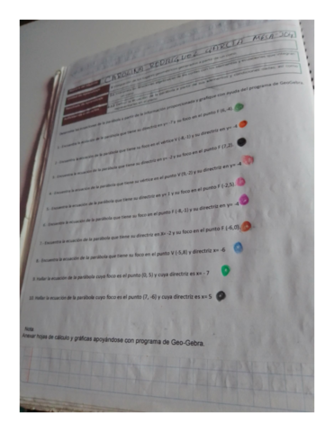 ECUACIONES-DE-LA-PARABOLA.pdf