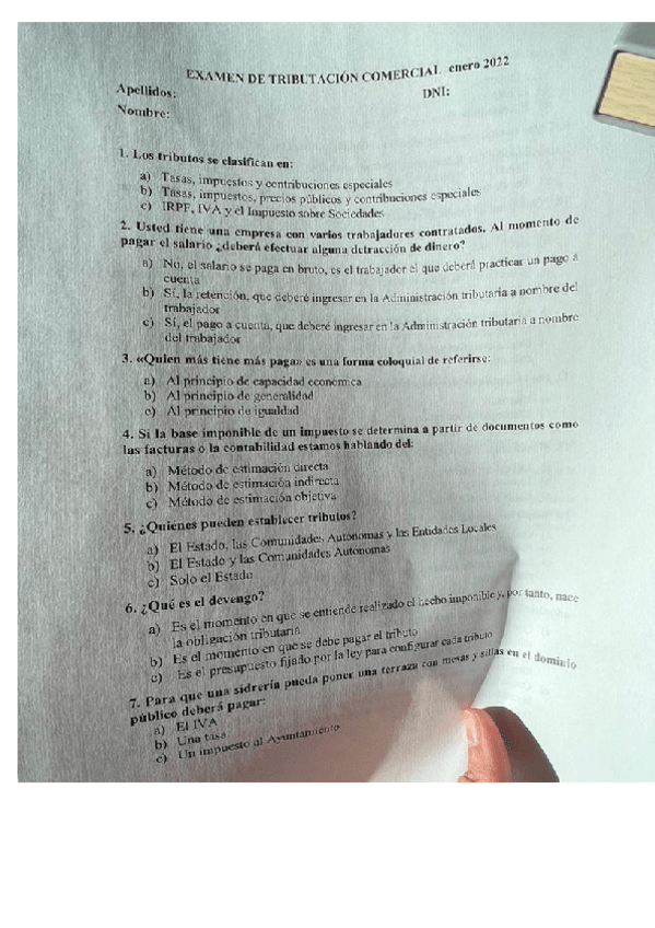Miniatura del documento Examen-tributacion-comercial-enero-23-parte-1.pdf